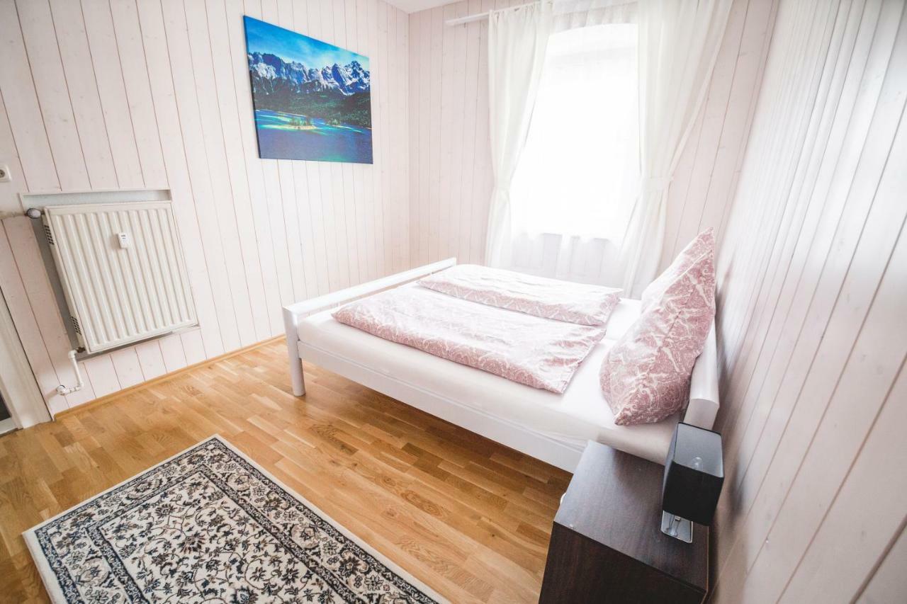 Ferienwohnung Alpi Гармиш-Партенкирхен Экстерьер фото